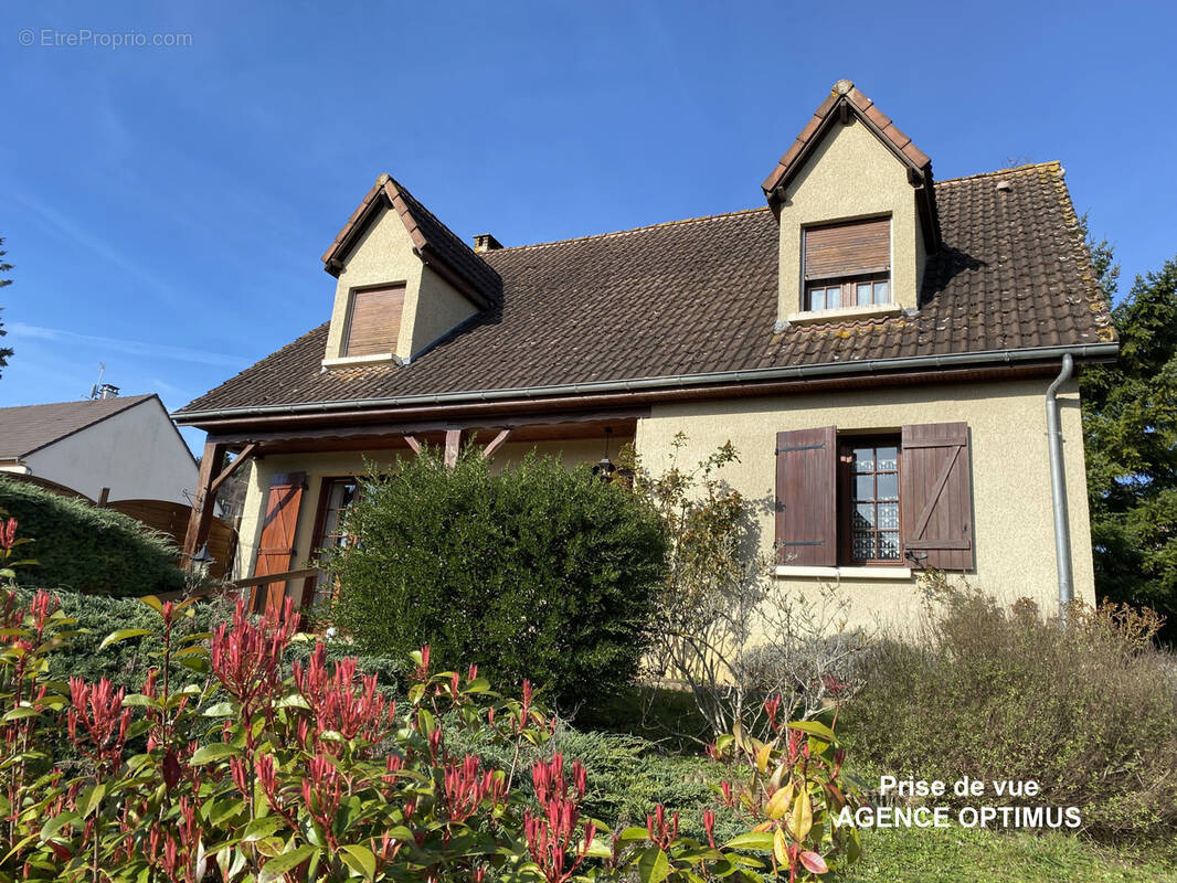 Maison à PONT-SUR-YONNE