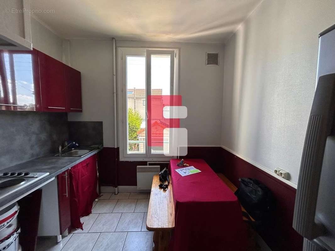 Appartement à SAINTE-SAVINE