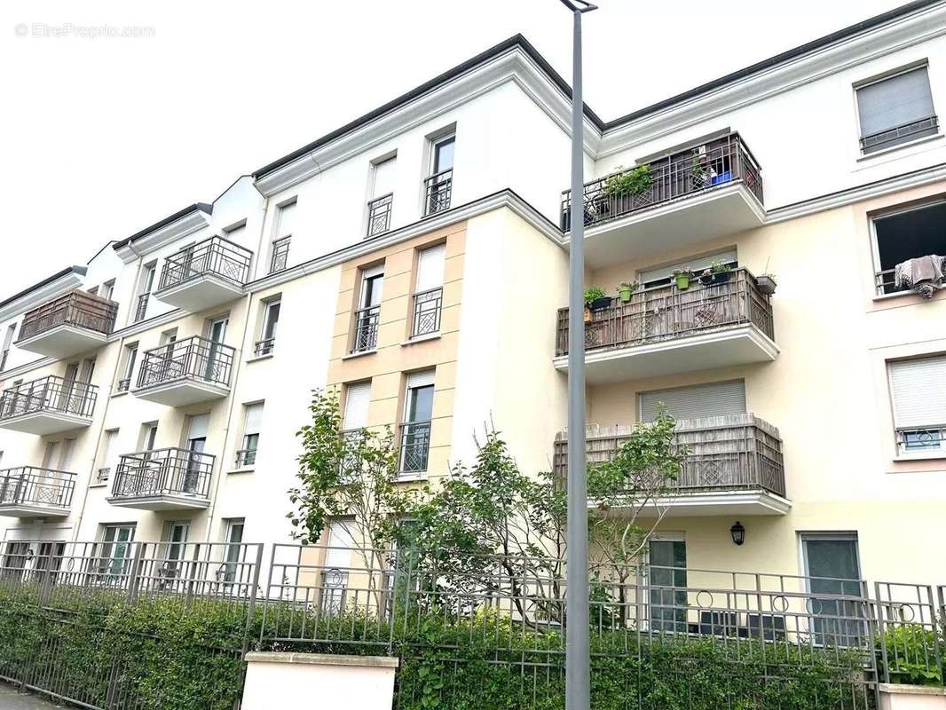 Appartement à VIGNEUX-SUR-SEINE