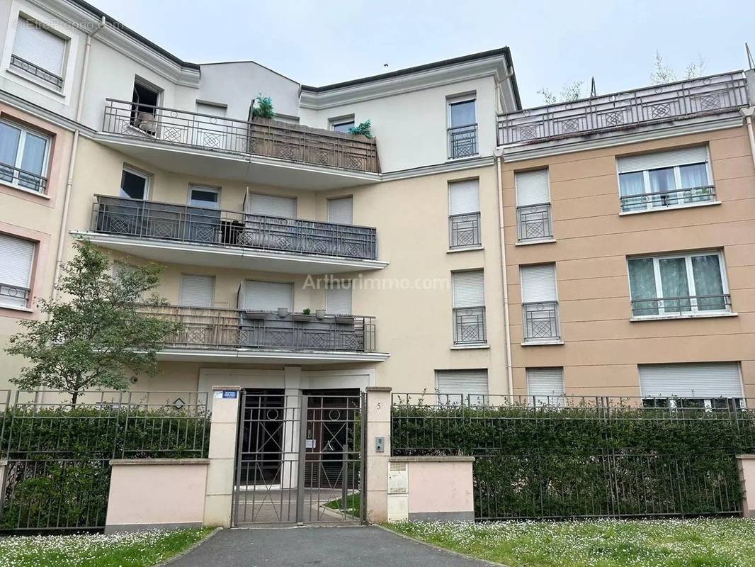 Appartement à VIGNEUX-SUR-SEINE