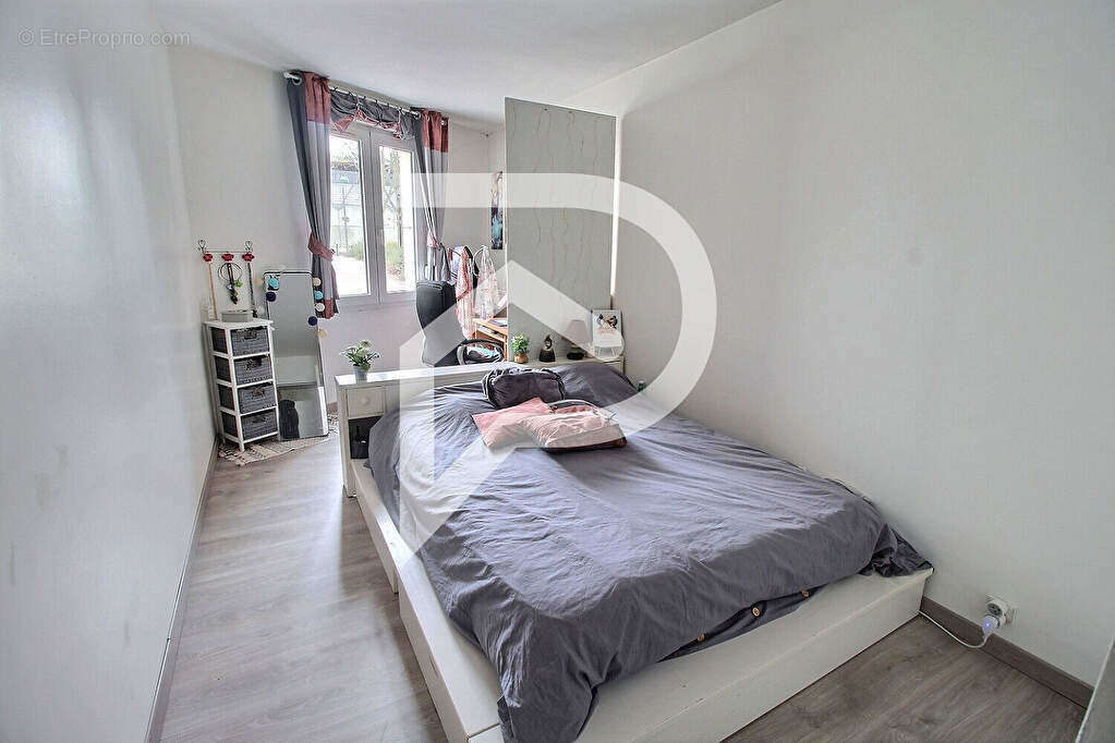 Appartement à MONTIGNY-LE-BRETONNEUX