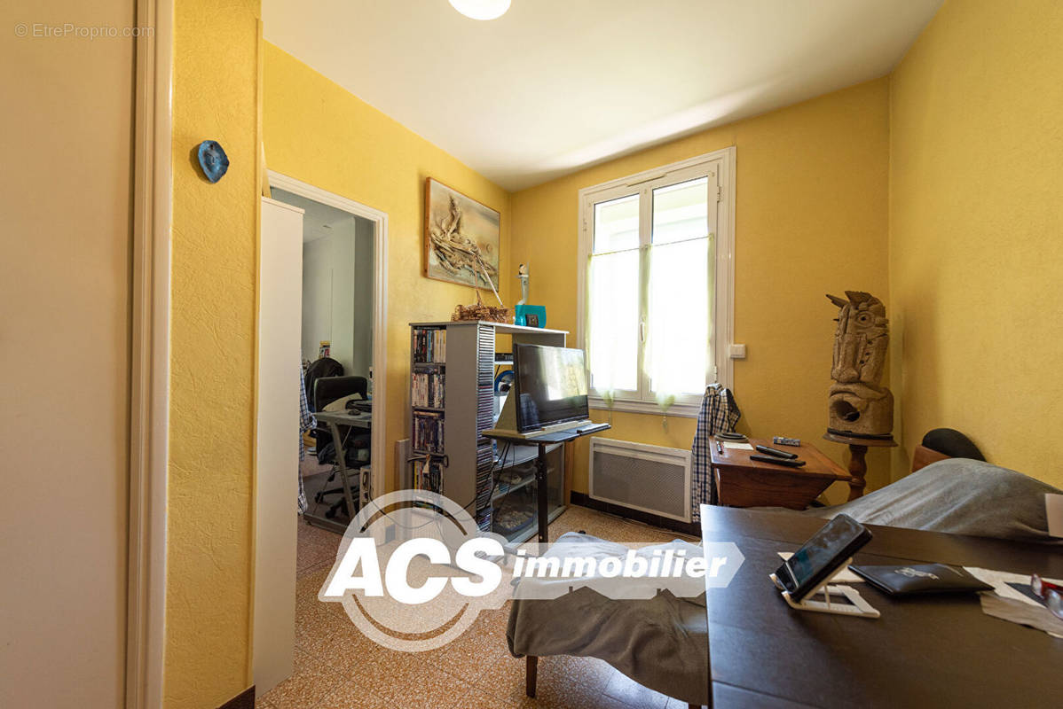 Appartement à CHATEAUNEUF-LES-MARTIGUES