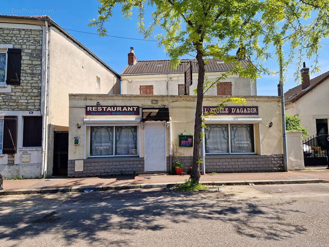 Commerce à MANTES-LA-VILLE