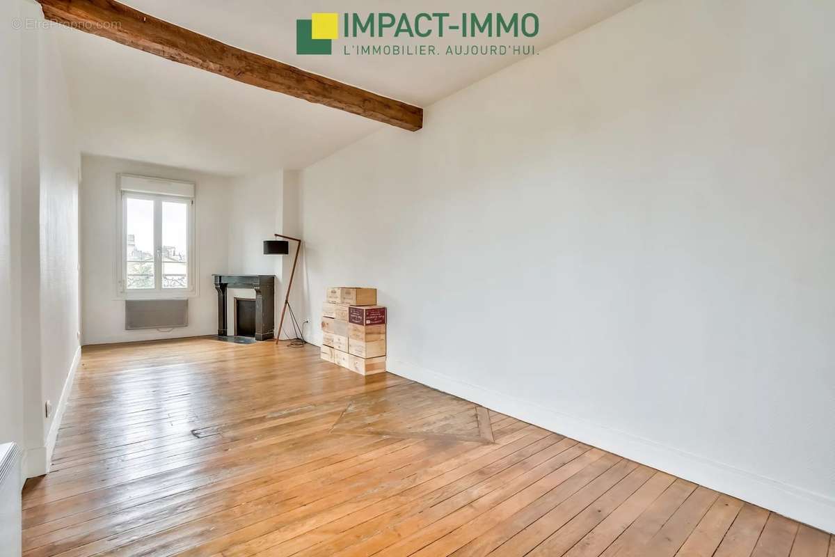 Appartement à COLOMBES