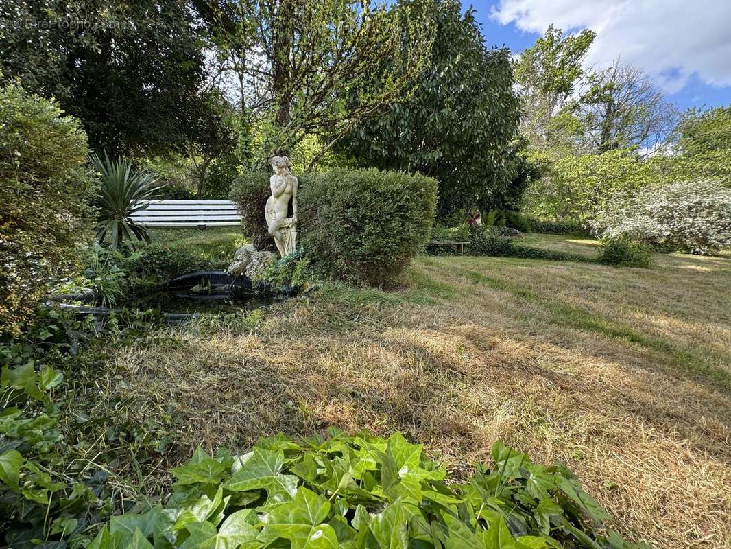 Maison à COULOUNIEIX-CHAMIERS