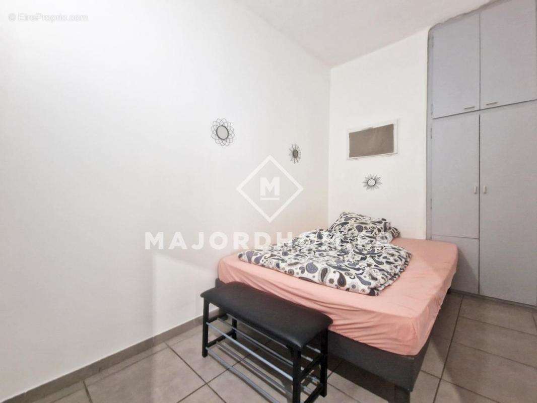 Appartement à MARSEILLE-4E