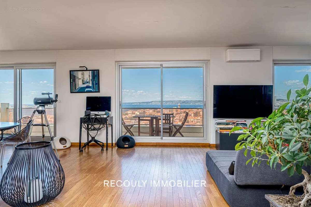 Appartement à MARSEILLE-7E