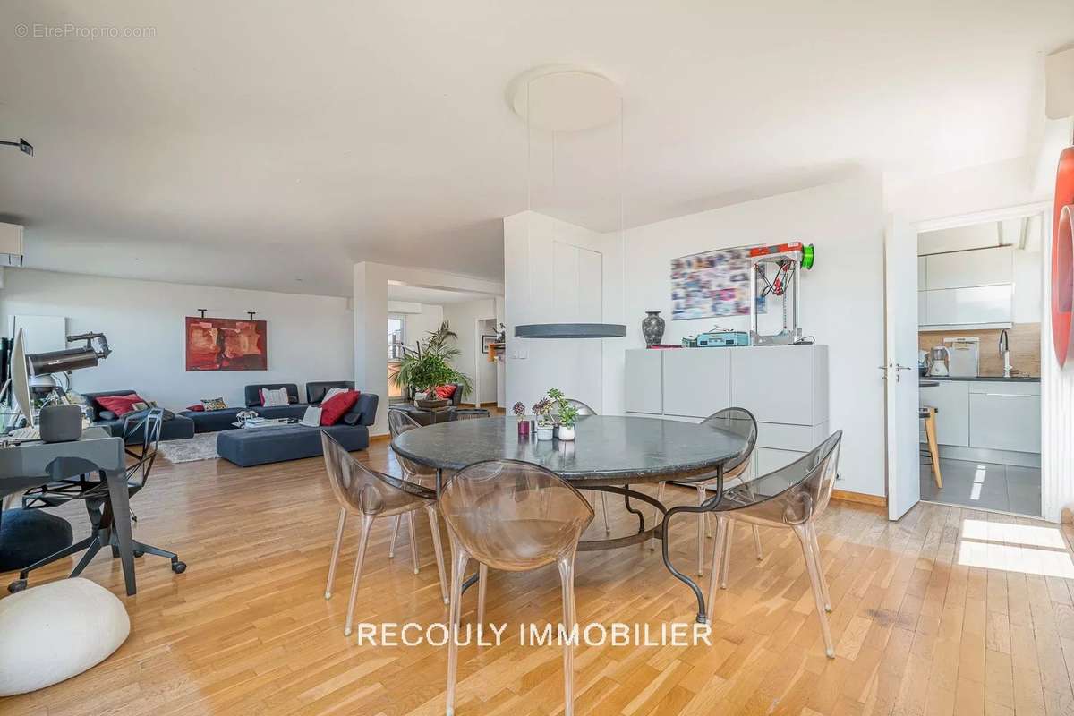 Appartement à MARSEILLE-7E