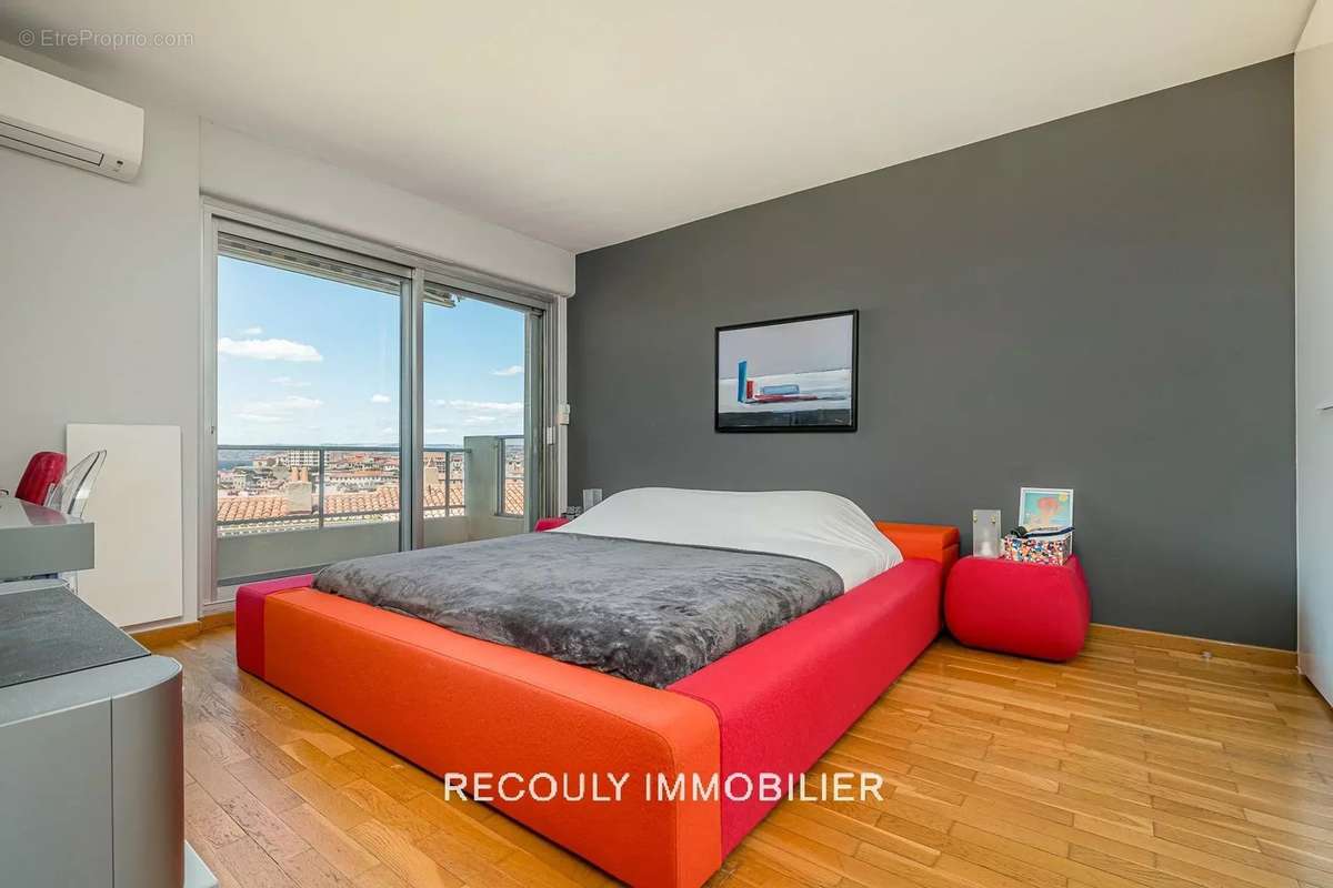 Appartement à MARSEILLE-7E