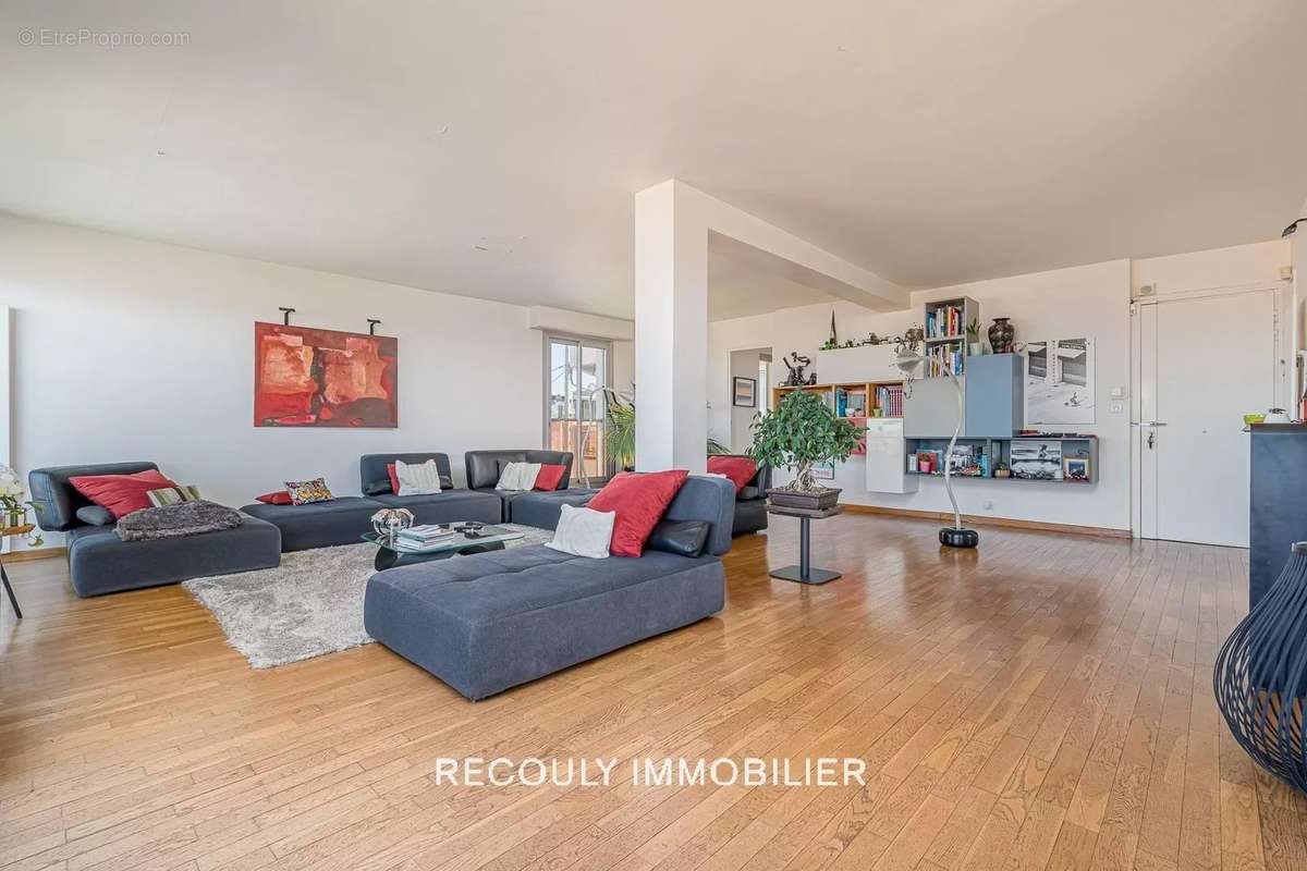 Appartement à MARSEILLE-7E