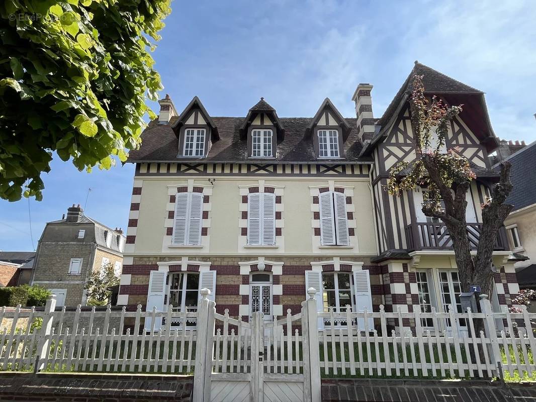 Maison à CABOURG