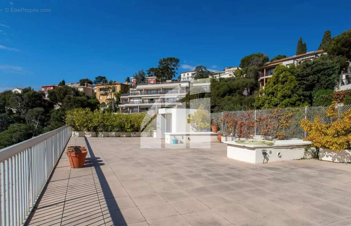 Appartement à VILLEFRANCHE-SUR-MER