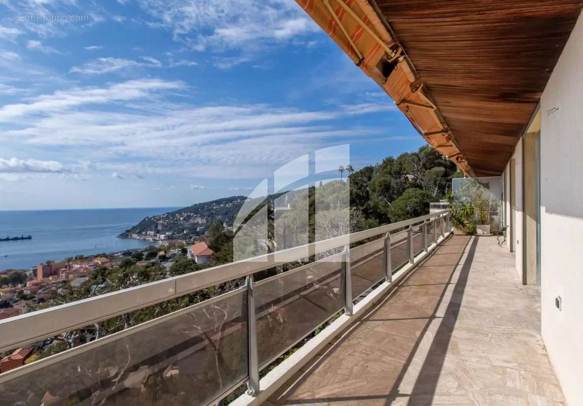 Appartement à VILLEFRANCHE-SUR-MER