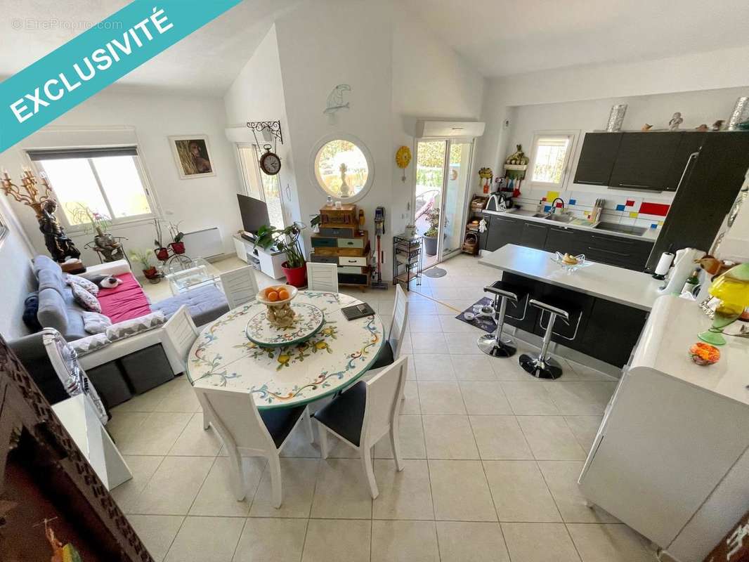 Photo 2 - Appartement à SAINT-RAPHAEL