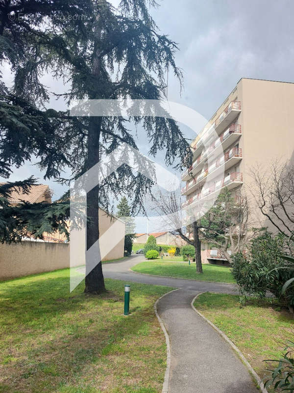 Appartement à BOURG-LES-VALENCE