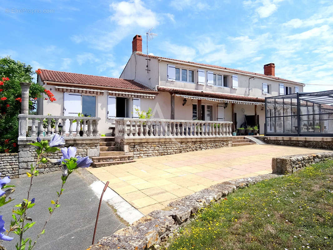 Maison à SAINT-CYR-EN-TALMONDAIS