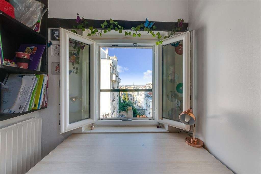 Appartement à PARIS-20E