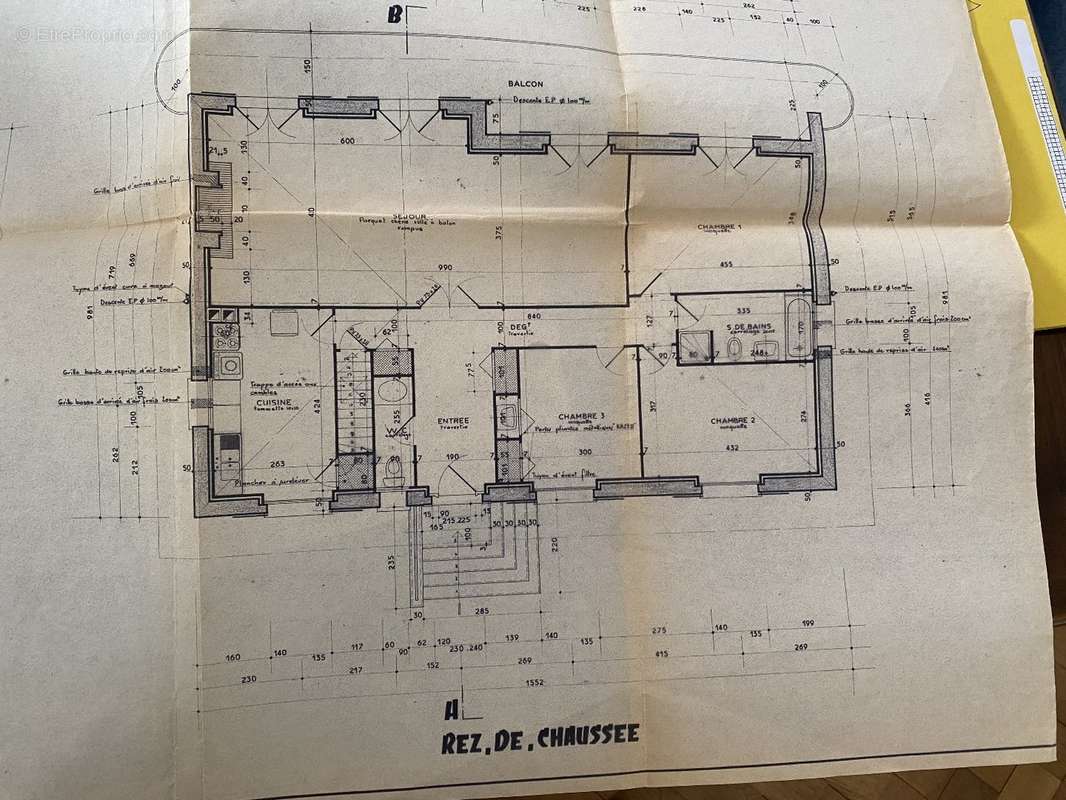 Maison à MAGNAC-SUR-TOUVRE