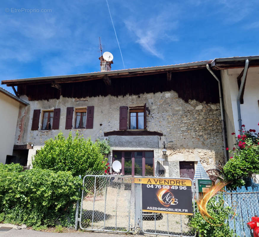 Maison à BARRAUX