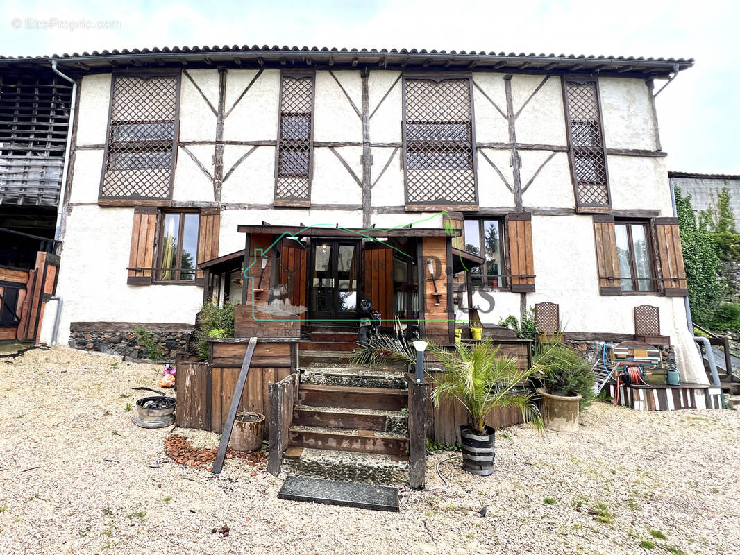 Maison à SAINT-GIRONS