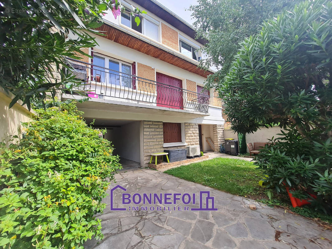 Appartement à CHAMPIGNY-SUR-MARNE