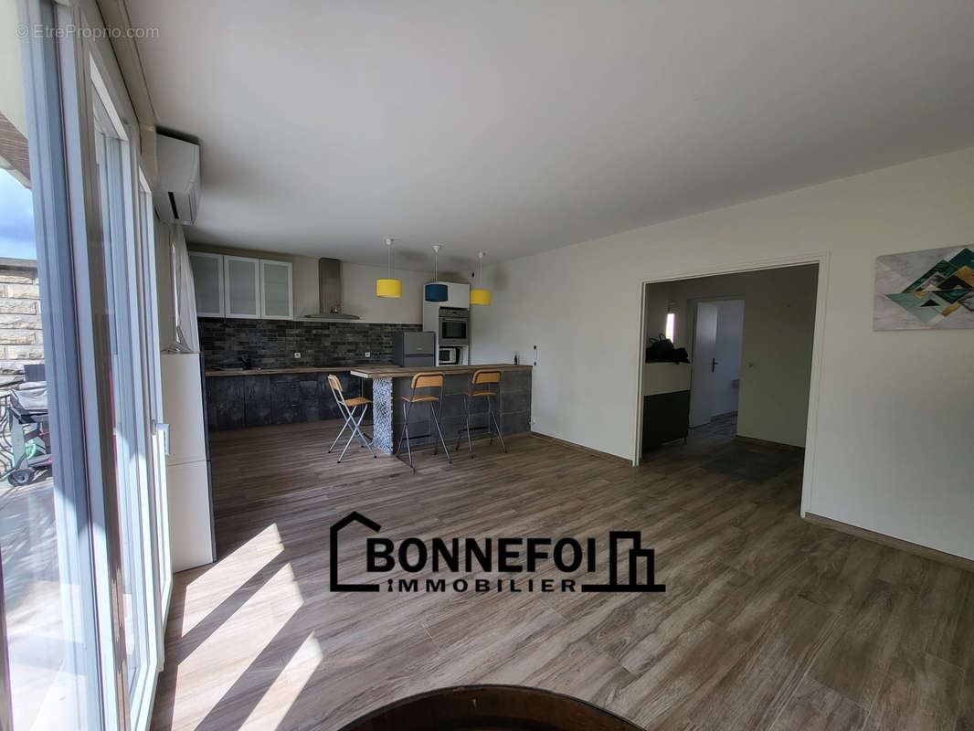 Appartement à CHAMPIGNY-SUR-MARNE