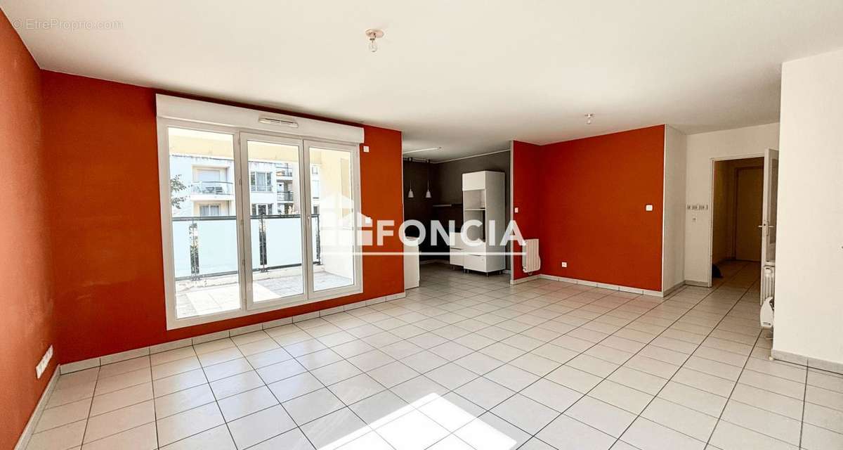 Appartement à LYON-8E