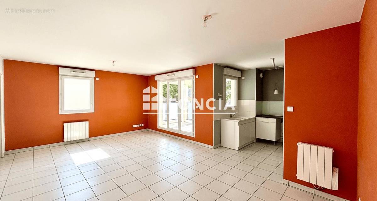 Appartement à LYON-8E