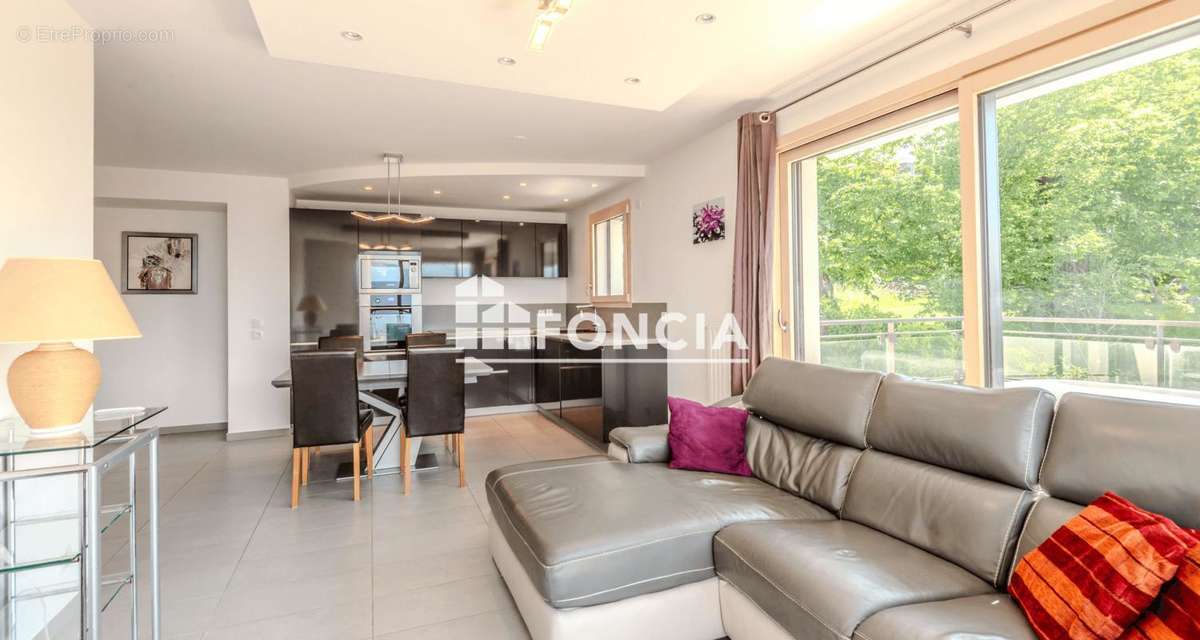 Appartement à EVIAN-LES-BAINS