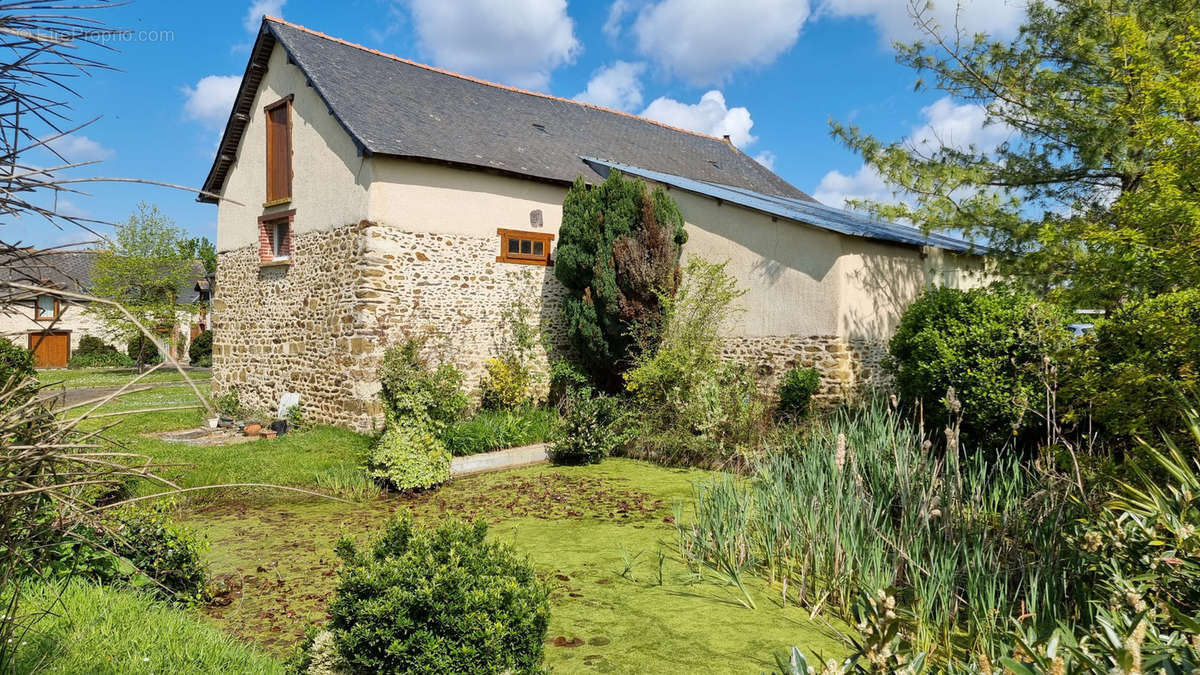 Maison à VERN-SUR-SEICHE