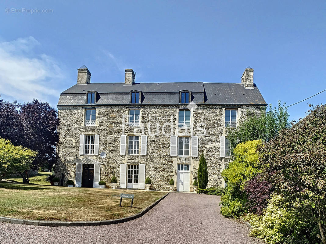 Maison à THURY-HARCOURT