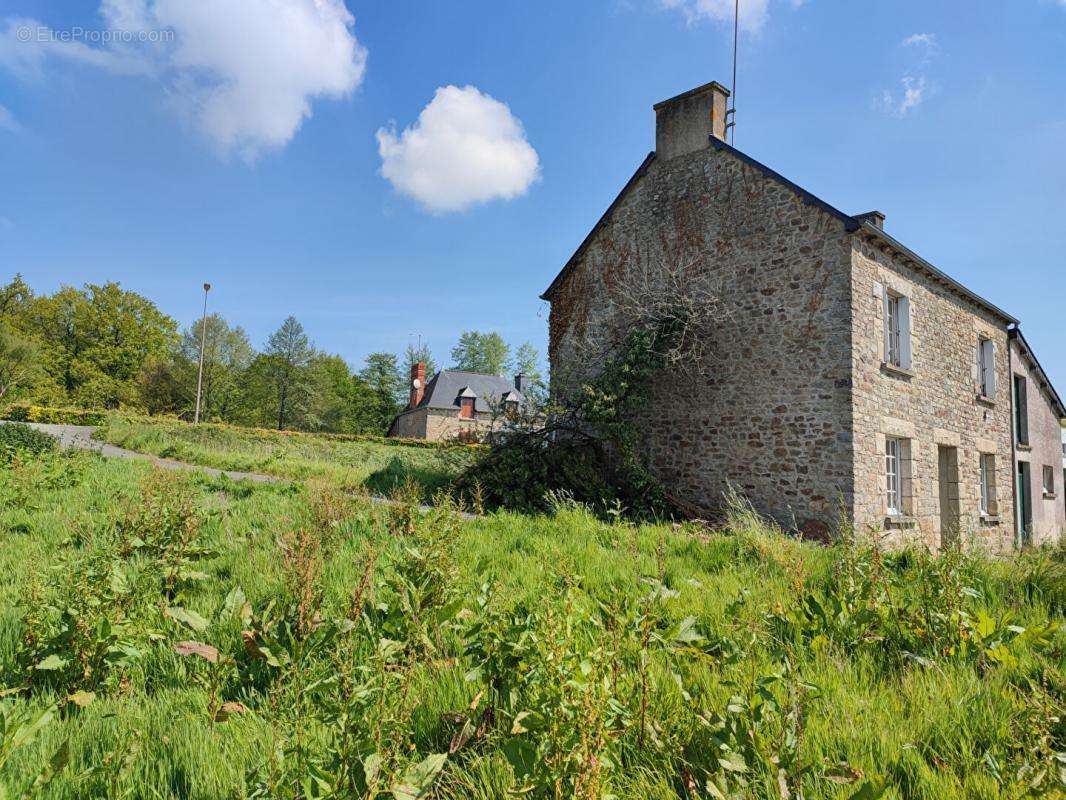 Maison à MERDRIGNAC