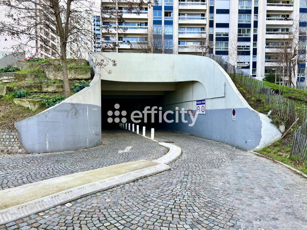 Parking à ISSY-LES-MOULINEAUX