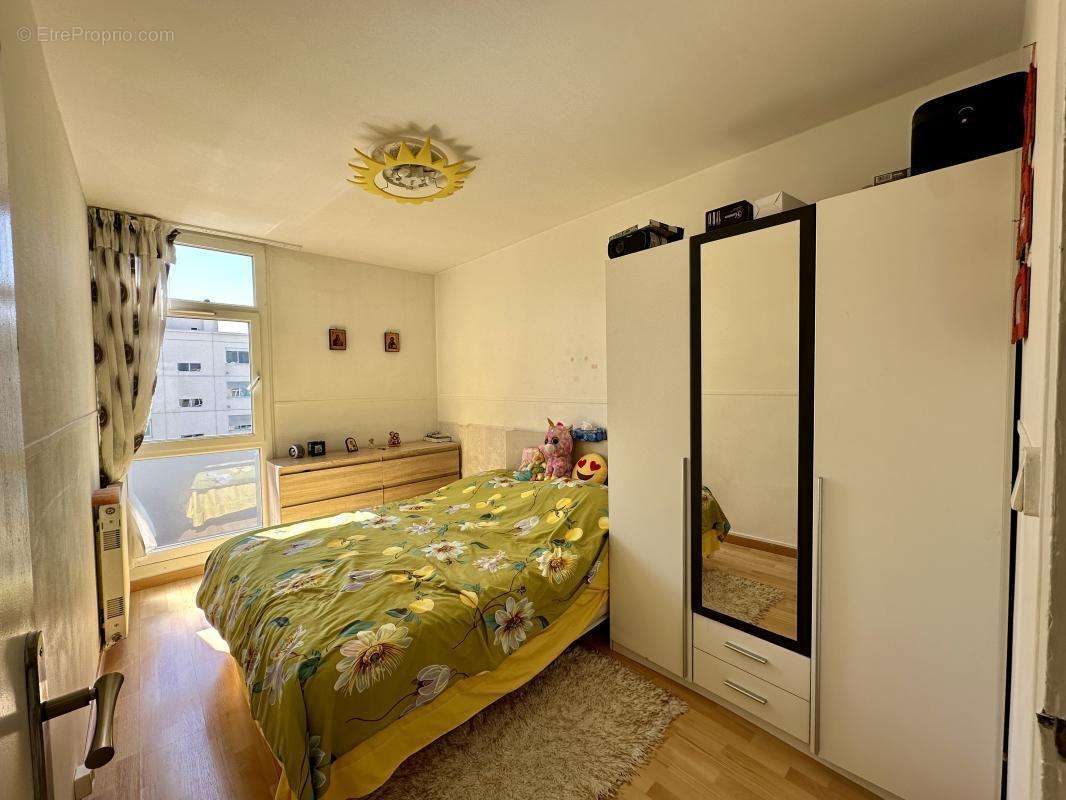 Appartement à LYON-8E