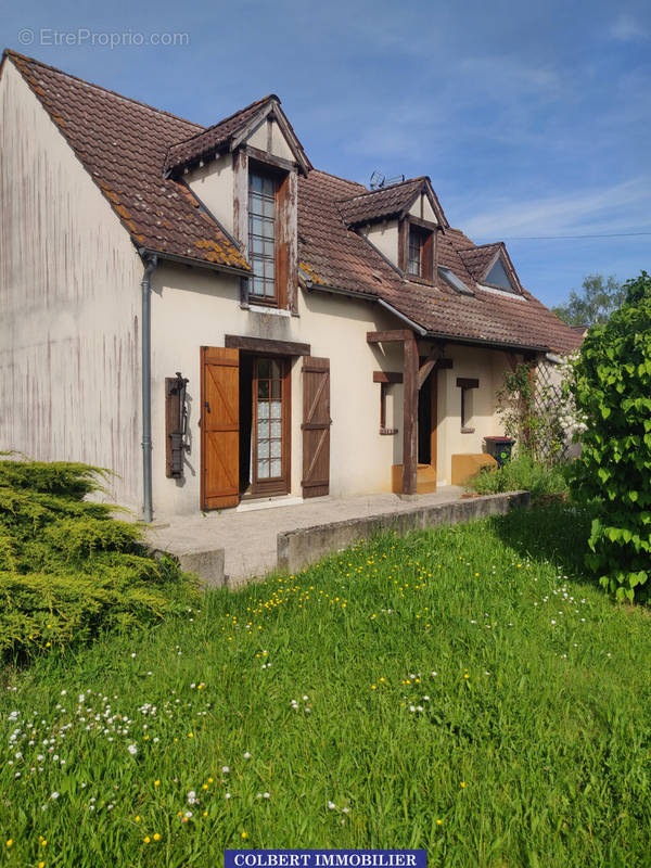 Maison à VILLENEUVE-SAINT-SALVES