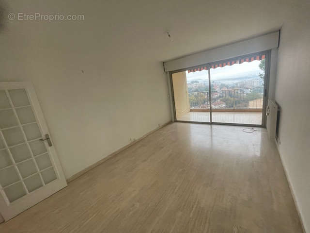 Appartement à VENCE