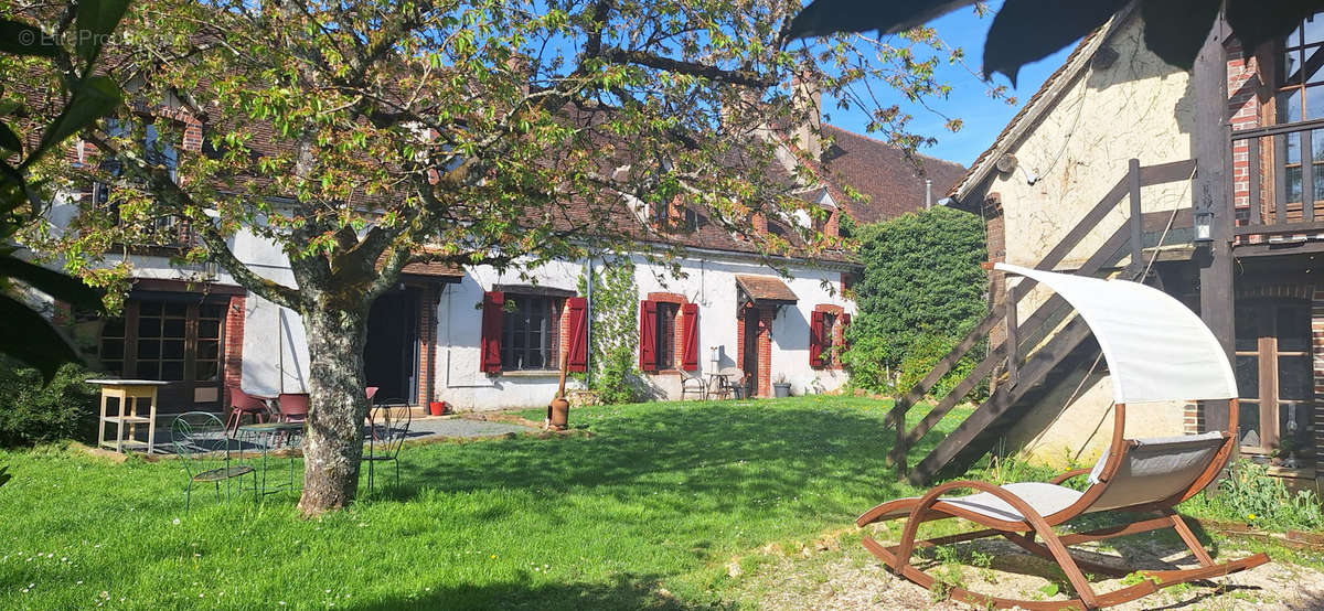 Maison à VILLECHETIVE