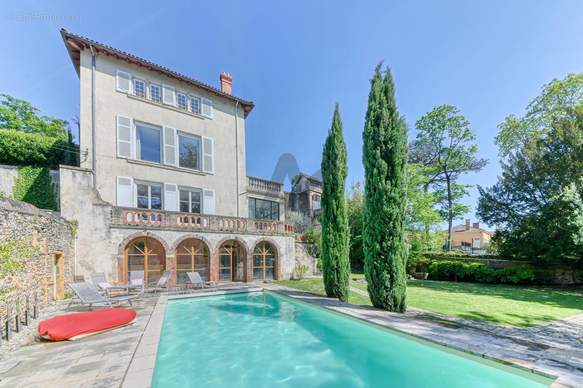 Maison à ROCHETAILLEE-SUR-SAONE