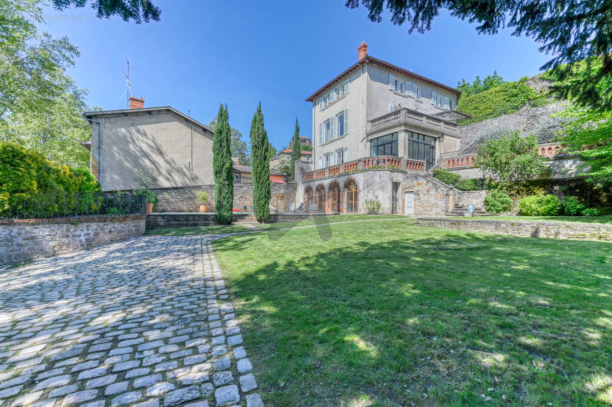 Maison à ROCHETAILLEE-SUR-SAONE