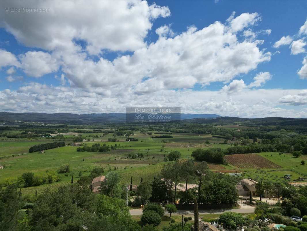 Maison à GORDES