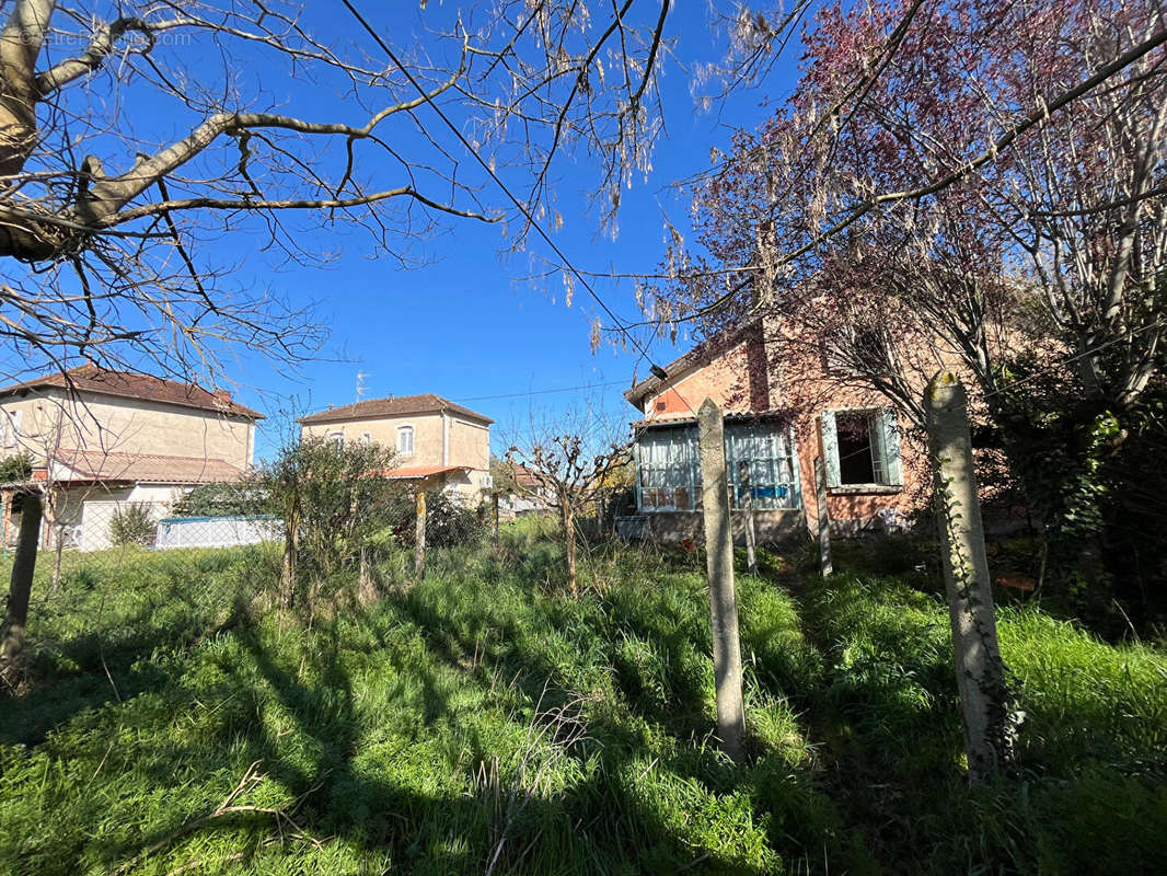 Maison à SAINTE-LIVRADE-SUR-LOT