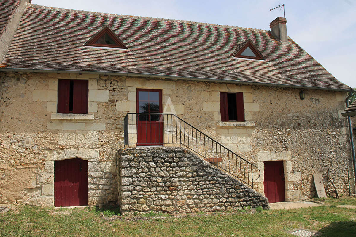 Maison à REIGNAC-SUR-INDRE