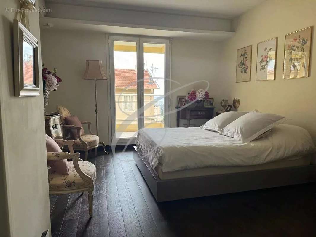 Appartement à BEAUSOLEIL