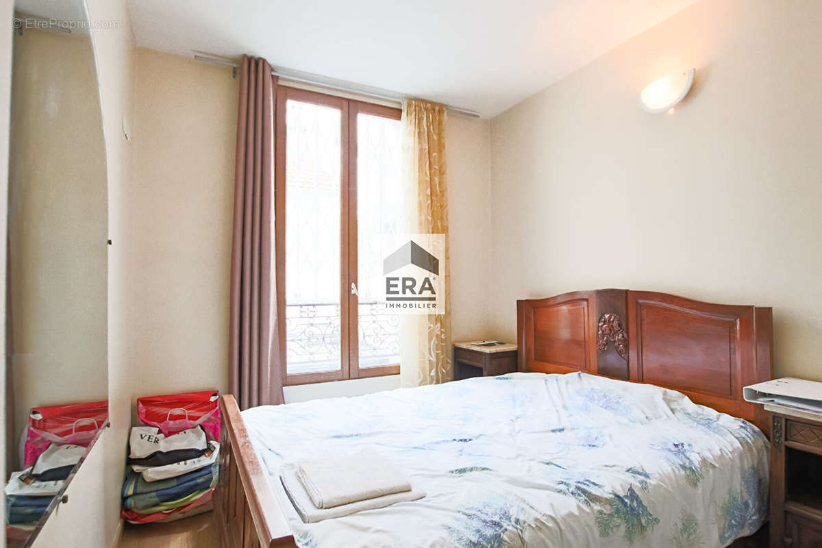 Appartement à PARIS-14E