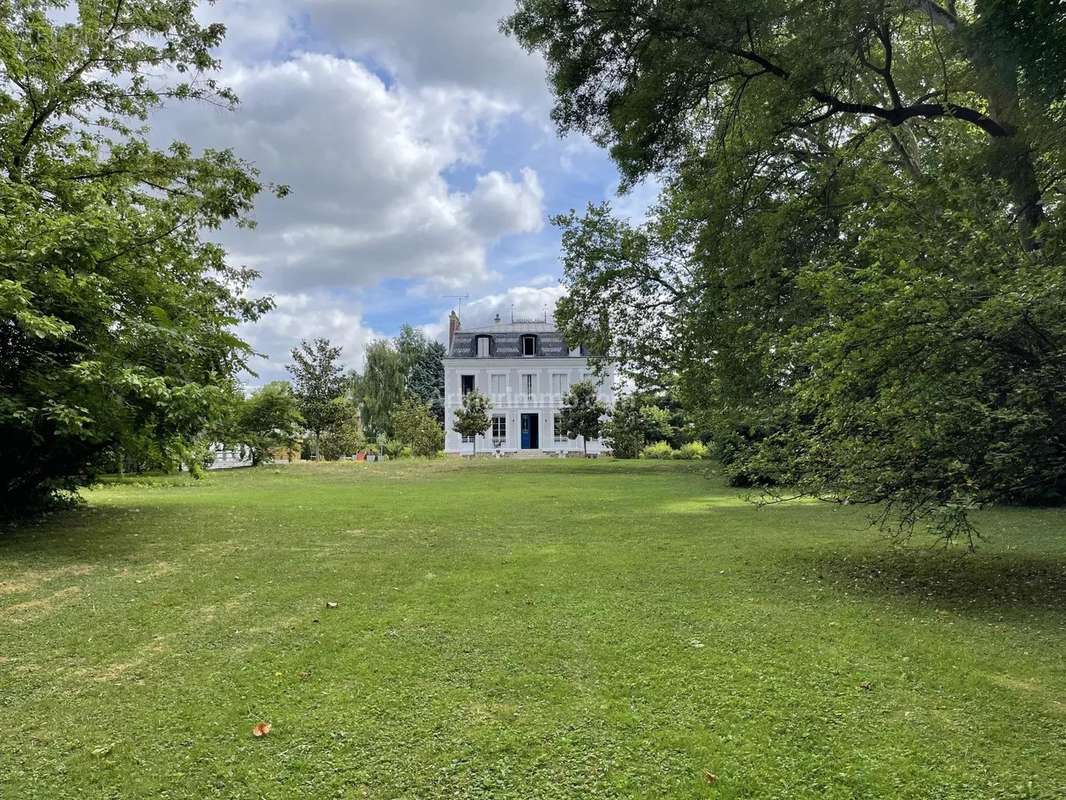 Maison à SOISY-SUR-SEINE