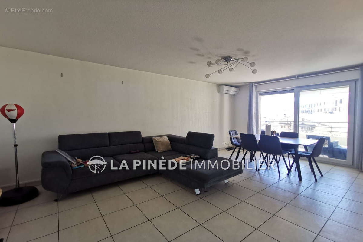 Appartement à CAGNES-SUR-MER