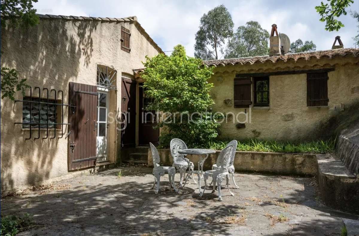 Maison à RAMATUELLE