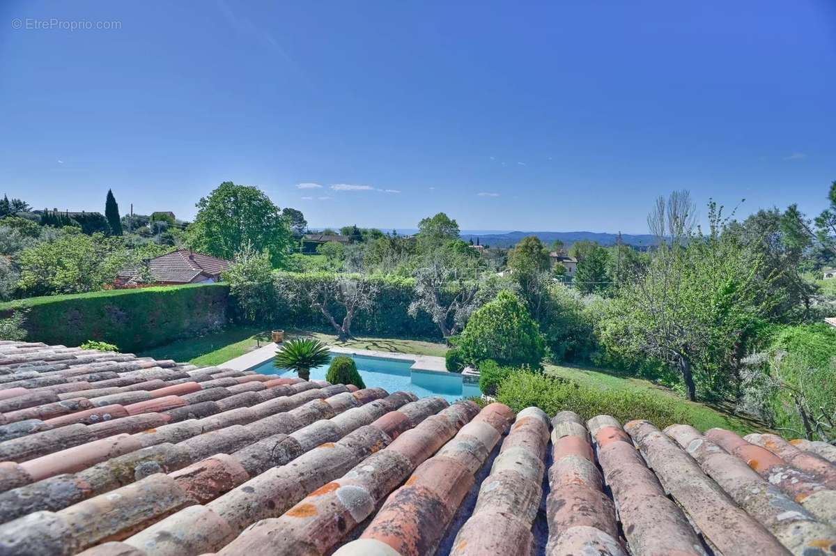 Maison à TOURRETTES-SUR-LOUP