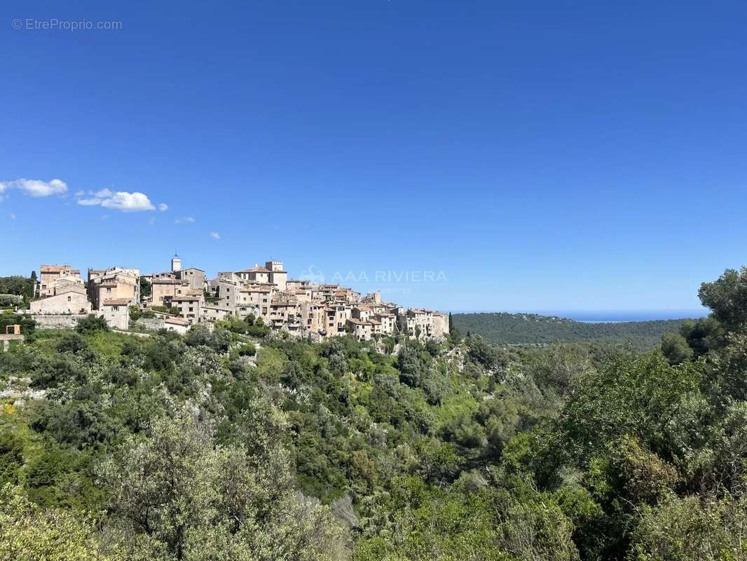 Maison à TOURRETTES-SUR-LOUP