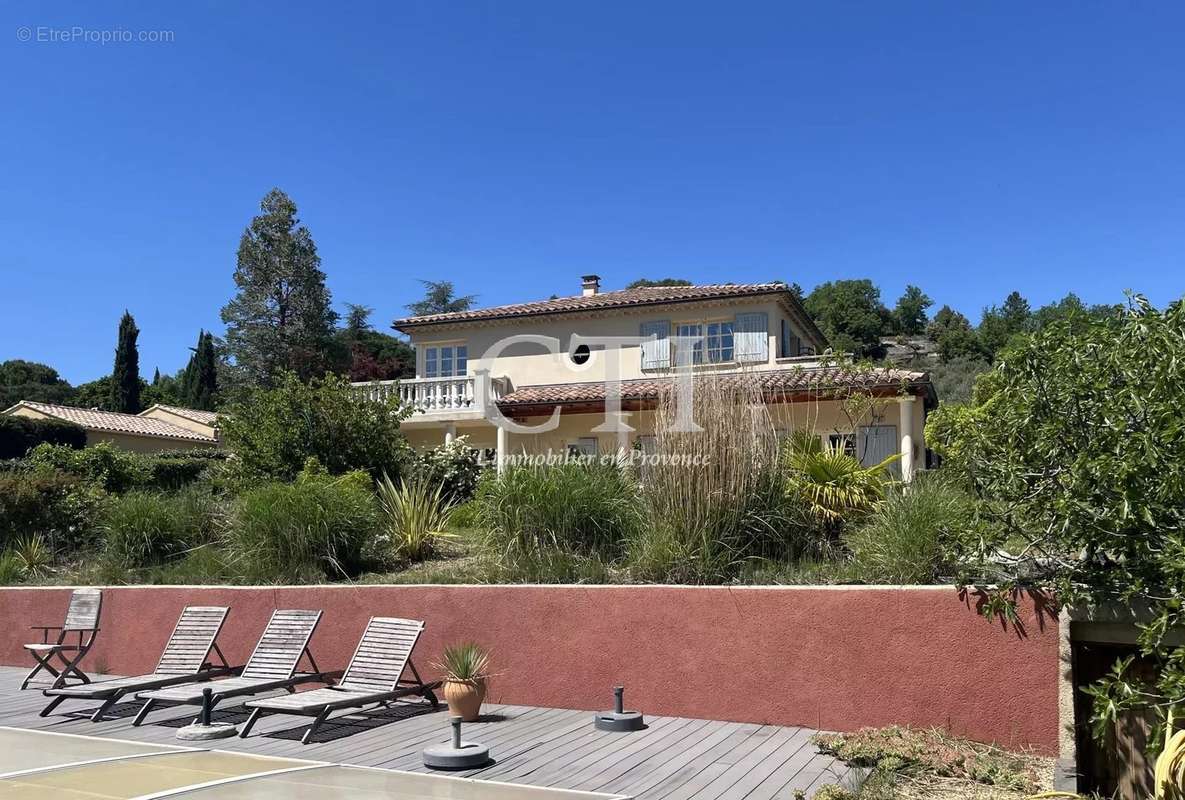 Maison à VAISON-LA-ROMAINE